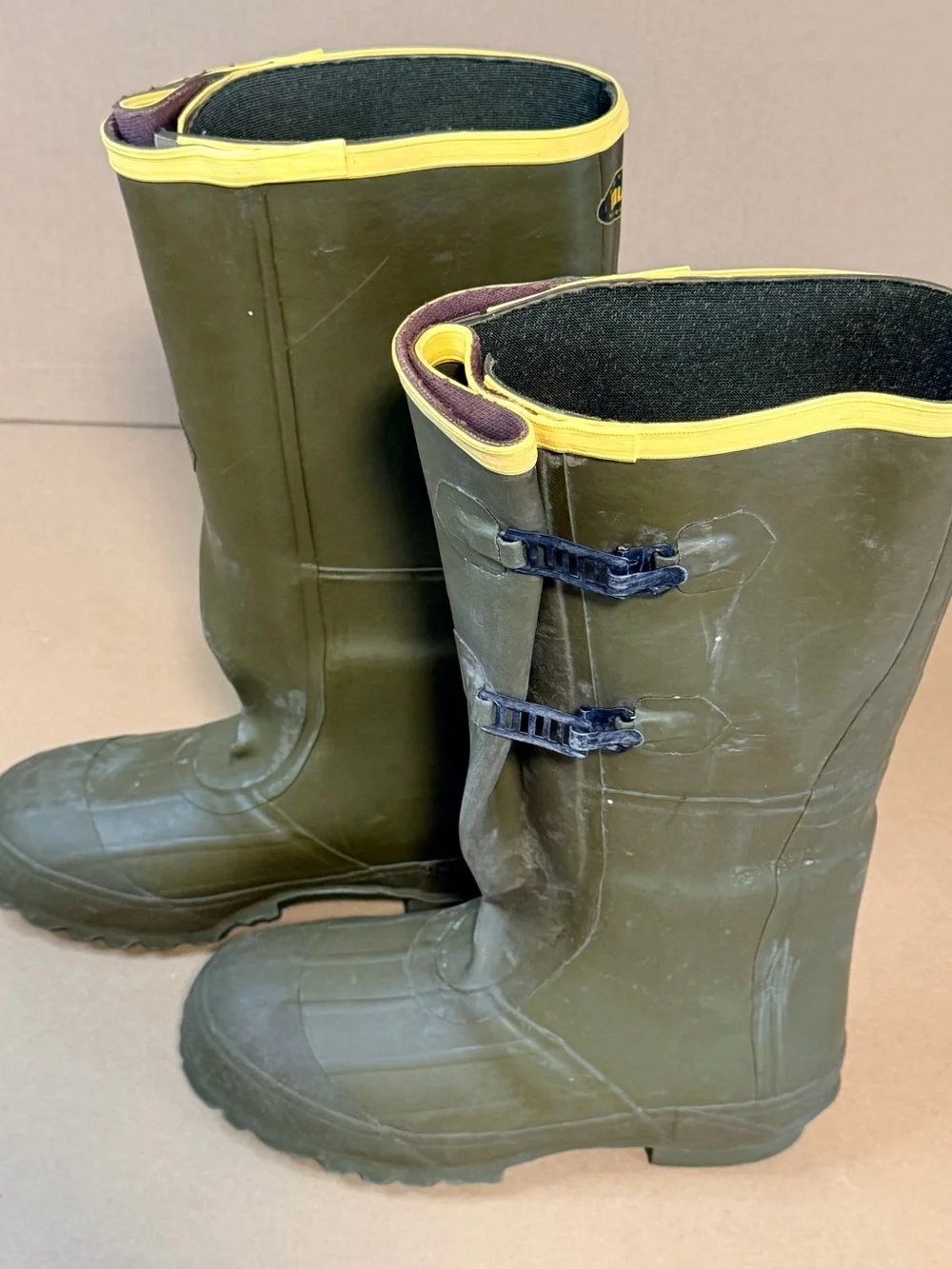 LACROSSE INSULATED 2-BUCKLE 18